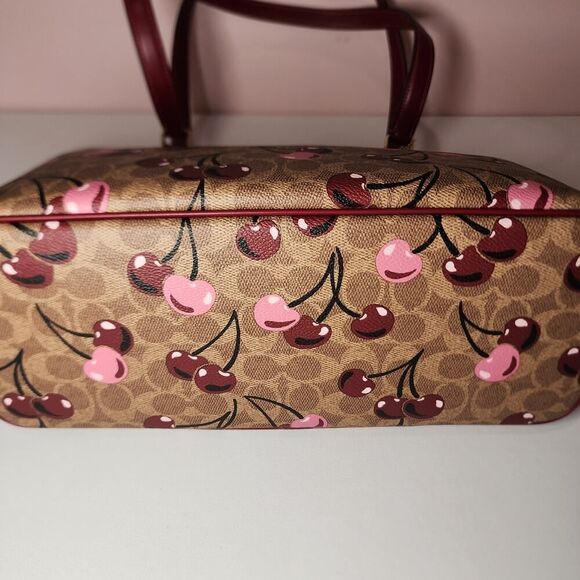 NWT COACH CAA71 Gallery Tote Bag In Signature Canvas With Cherry On Top - Picture 7 of 7